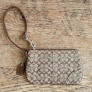 NWOT Vintage Coach Signature Monogram Canvas & Leather Wristlet